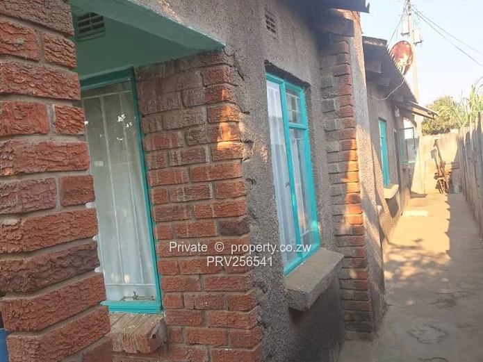 Chitungwiza Unit O, house for sale
