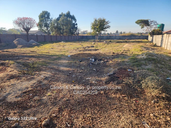2000m² Waterfalls Stand — Tarred Main Road, Walled Plot