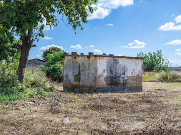 Farm & Agricultural Land