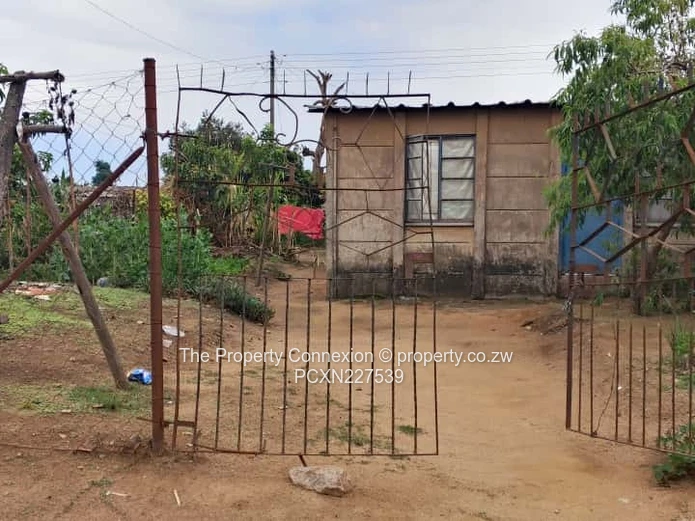 Spacious 4-Room Home for Sale in Dombotombo, Marondera