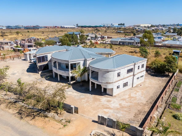 8 Bedroom House