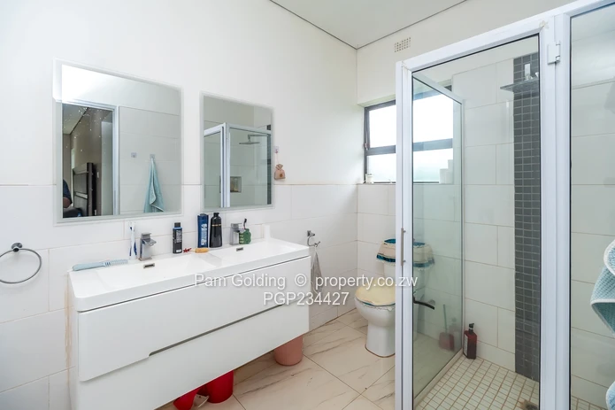 Modern Family Home, Great Location!!!!