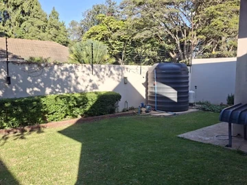 4 Bedroom Flat & Apartment
