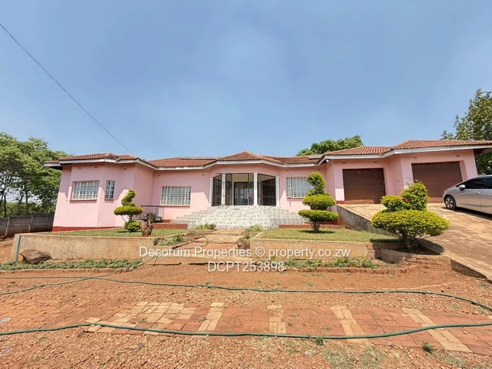 House For Sale: Borrowdale  Quinnington  (Sole Mandate)