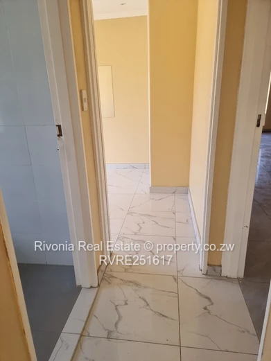 Marlborough 3-Bed Bungalow on 3600m² – Pool & Borehole