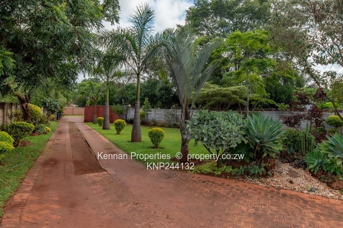 Prime Borrowdale Location With Embassy Or Office Potential