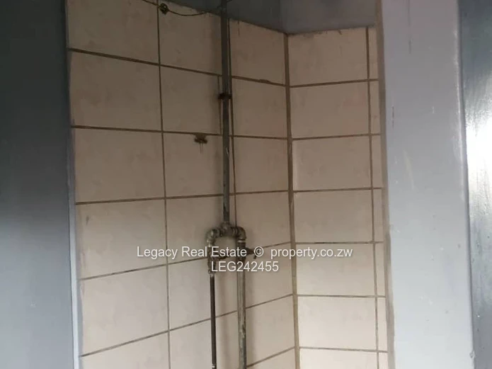 Willowvale 2-Bedroom Flat for Sale (3rd Floor)