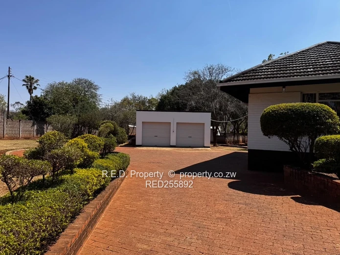 Spacious 3-Bedroom Home to Rent in Fourwinds