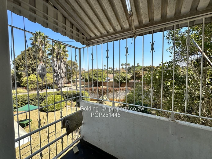 To Let | 2-bed flat US$850/month (Levies Included)