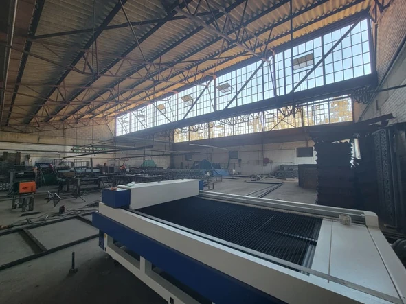 Warehouse & Factory
