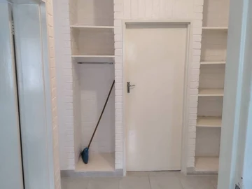 2 Bedroom Flat & Apartment