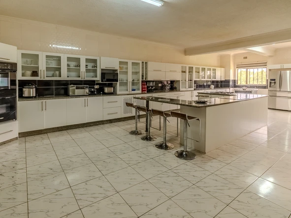 Farm & Agricultural Land