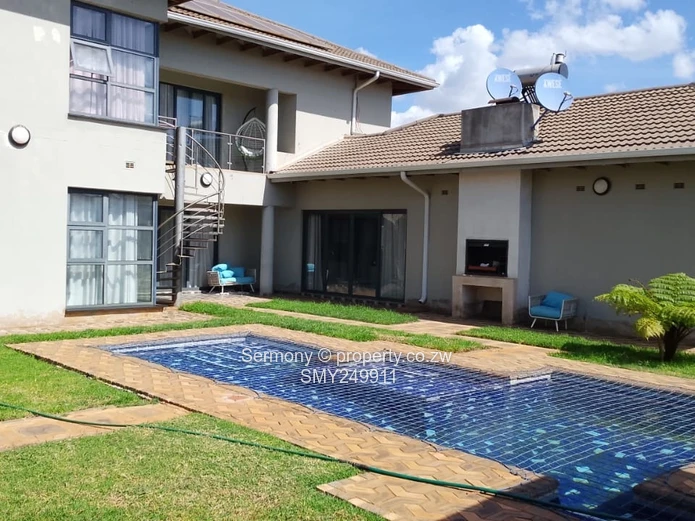 Charming 6 Bedroomed House For Sale In Mount Pleasant Heights
