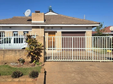 Great Starter Home In Sought After Location!