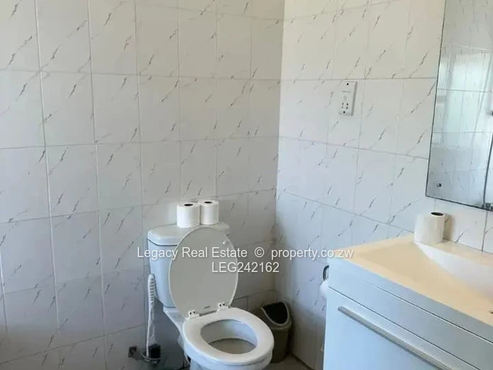 Fully Furnished 3 Bedroom Cluster for Rent – Avondale West