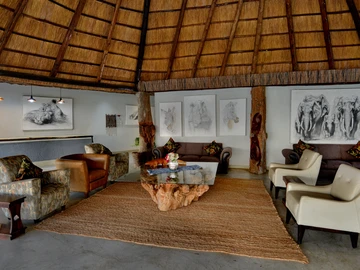 Hotel & Lodge