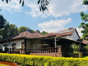 6 Bedroom House
