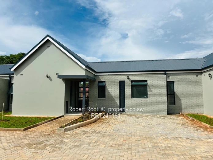  3 Bedroom Garden Flat To Rent In Bluffhill