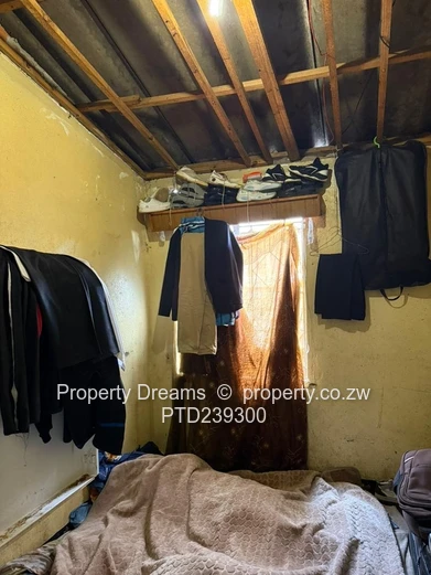 Zengeza 1, 3 bedroom house for sale