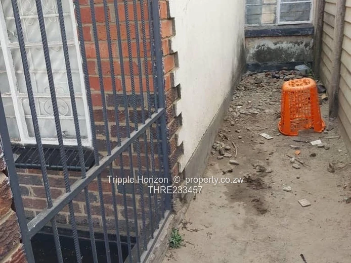 Mufakose house for sale