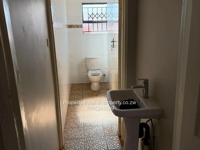 Beautiful Mount Pleasant Heights: 4-Bed with Borehole & Solar