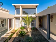 Stunning Architectural Masterpiece In Glenlorne!
