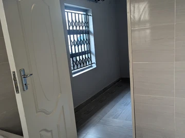 3 Bedroom Garden Flat