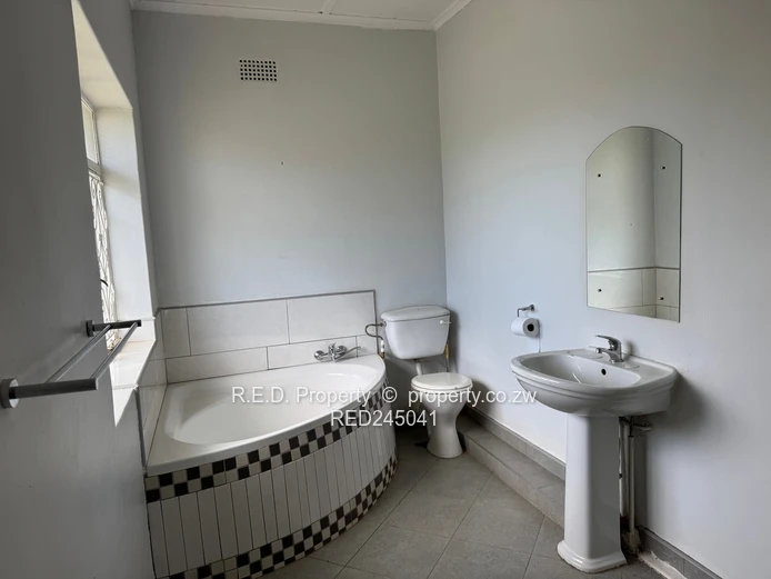 Versatile Property In Famona!