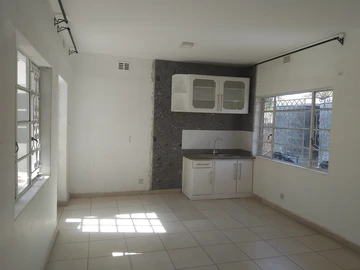 3 Bedroom Flat & Apartment