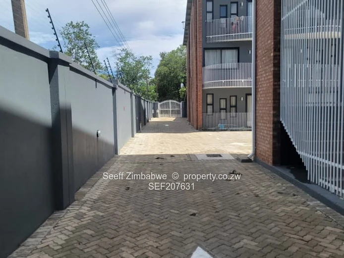 Spacious 2-Bed, 150m² Modern Apartment in Vainona