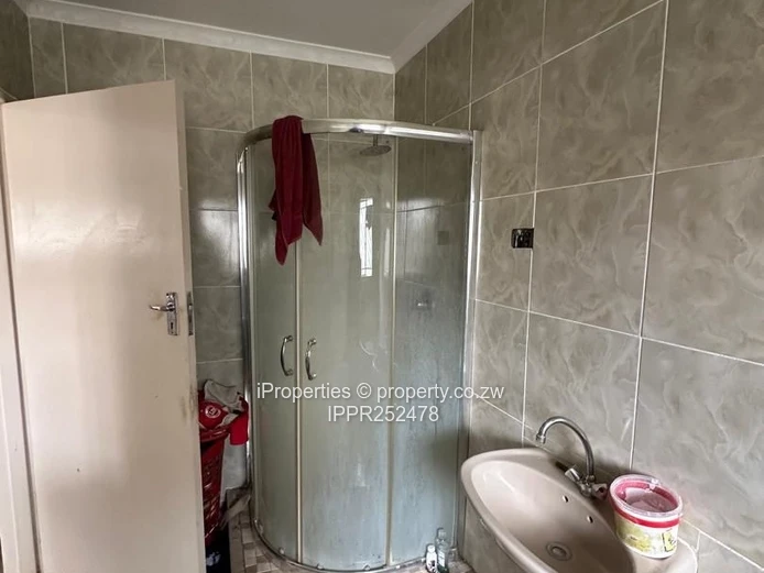 4 Bedroomed house for sale in Marlborough $160,000