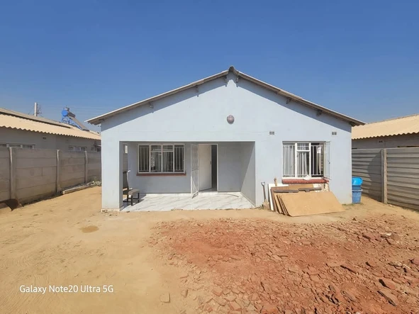 Recently renovated 3 bedroomed house Budiriro CABS