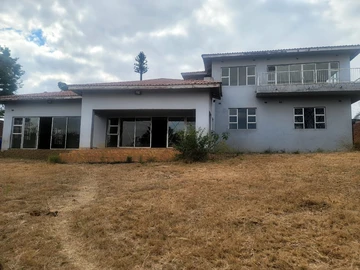 Spacious 5 Bedroomed house