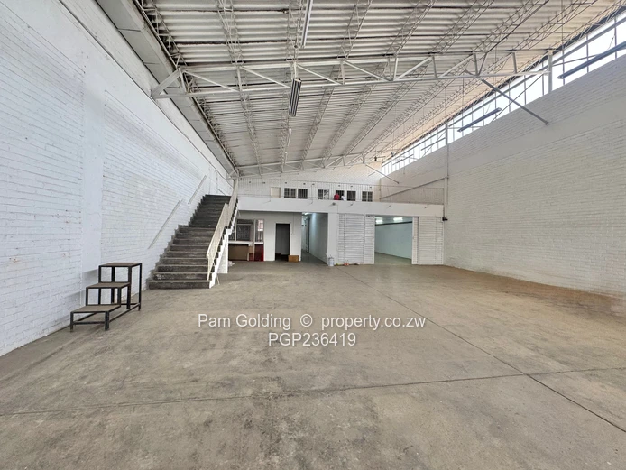 Warehouse to rent - Msasa