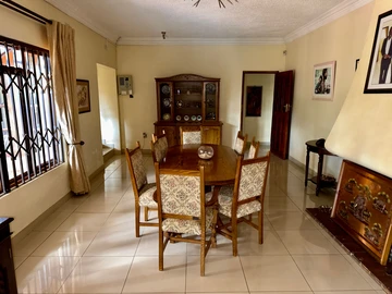 Elegant Family Home with Luxurious Amenities in  Chisipite