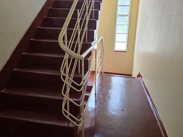 2 Bedroom Flat & Apartment