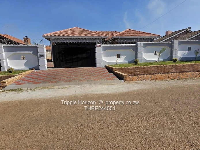 Glaudina 5-Bed Home — Modern Island Kitchen, Borehole