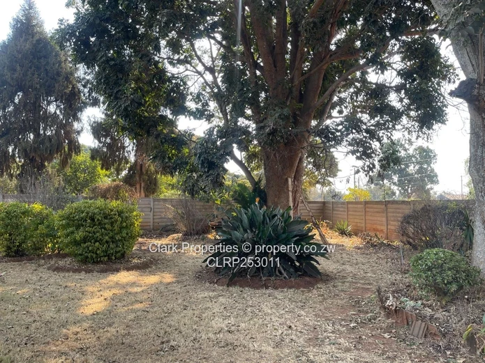 Cottage Available In Marlborough!