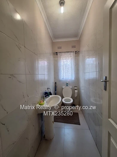 4 Bedroom House for Sale in New Marlborough