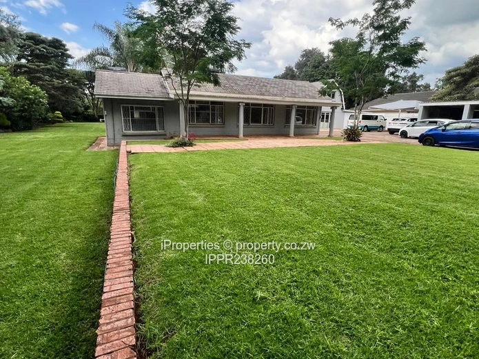 Spacious Family Home with Modern Finishes and a Cottage. (Sole Mandate)