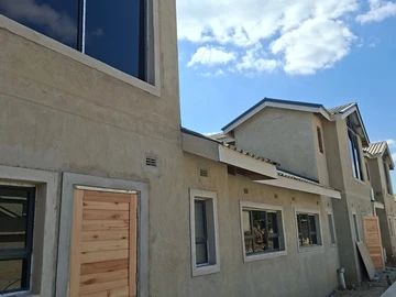 2 Unit Townhouse Complex
