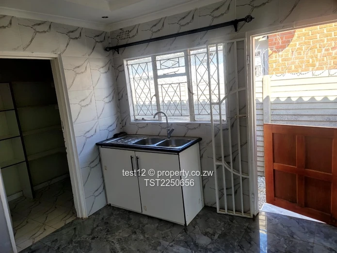 Mufakose house for sale  (Sole Mandate)