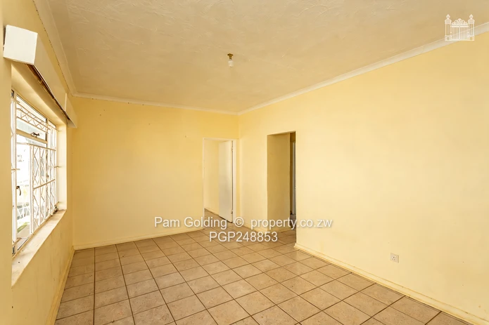 Spacious Family Home Emerald Hill