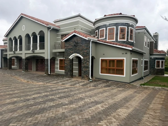 5 Bedroom House