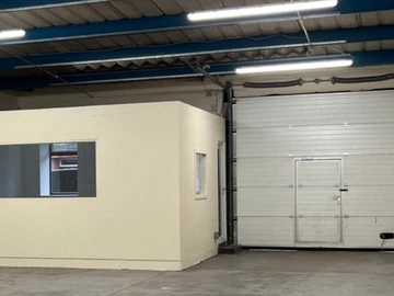 Warehouse & Factory