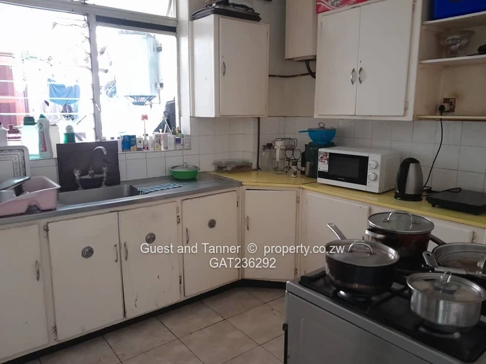 Ground Floor 3-BR Flat for Sale at Chelmscote, Bainnes Ave – Borehole, Garden & Sectional Titles