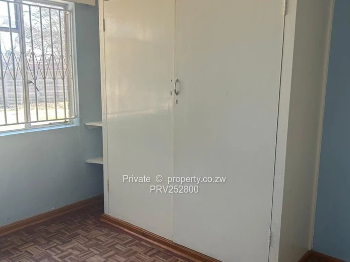 House up for renting.  Suitable for a small family.5 minutes walk from Westgate shops 