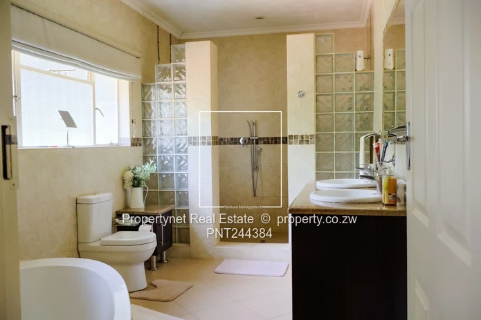 Beautiful family home!!!