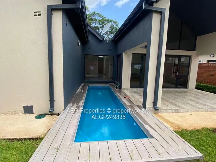 4  Bed Townhouse To Rent 