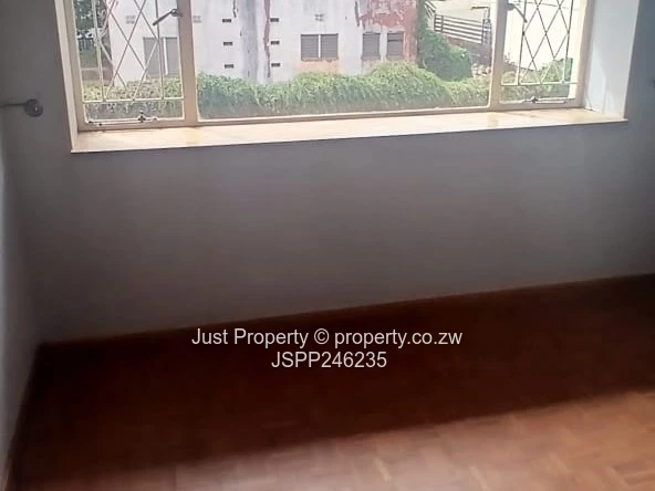 Luxurious 3 Bed Apartment in a secure Avenues Complex